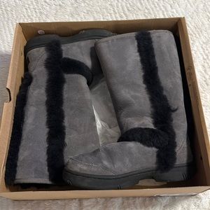 Ugg sunburst tall